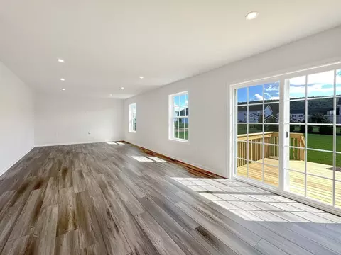 Living - 00 Betteker Ln, Saint Thomas, PA 17252 photo 5 of 5