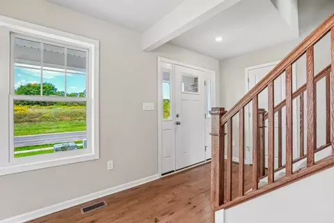 Entry Way - 00 Betteker Ln, Saint Thomas, PA 17252 photo 13 of 15