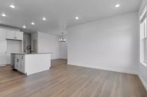 Living - 1429 Electric Ave, Francis, UT 84036 photo 2 of 4