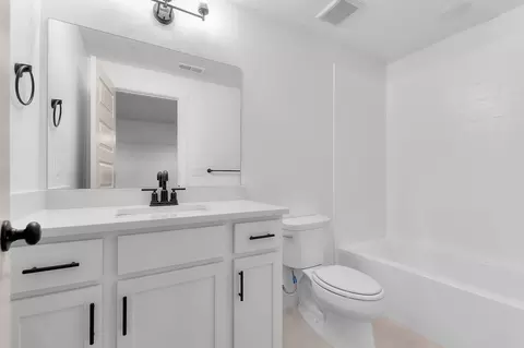 Bath - 1429 Electric Ave, Francis, UT 84036 photo 3 of 5