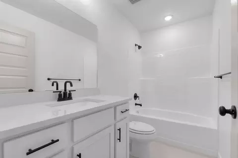 Bath - 1429 Electric Ave, Francis, UT 84036 photo 4 of 5