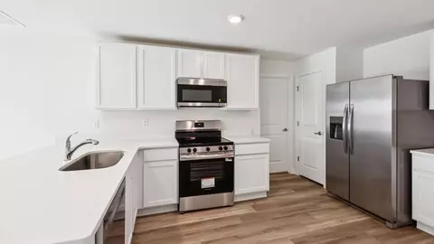 Kitchen - 11448 Spring Hill Dr, Spring Hill, FL 34609 photo 1 of 6