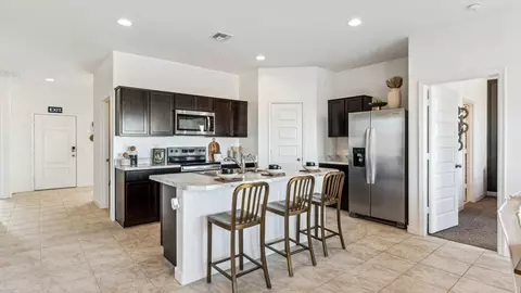 Kitchen - 12638 E Agave Ln, Florence, AZ 85132 photo 5 of 8