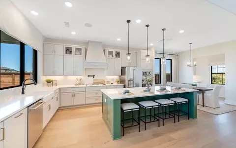 Kitchen - 1608 Casting Rdg, Mesquite, TX 75181 photo 2 of 6