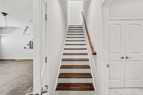 Entry Way - 39 Blues Dr, Pooler, GA 31322 photo 2 of 4