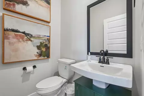 Bath - 7973 Mulberry Rd, Pendleton, IN 46064 photo 1 of 6
