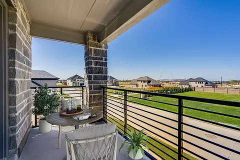 Exterior - 2040 Bluestem Rd, Celina, TX 75009 photo 4 of 14