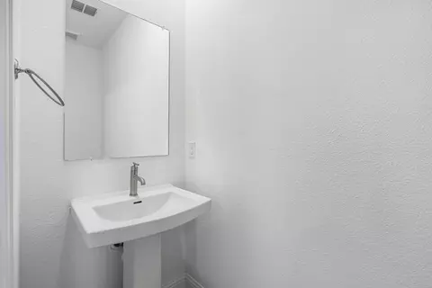 Bath - 2040 Bluestem Rd, Celina, TX 75009 photo 3 of 6