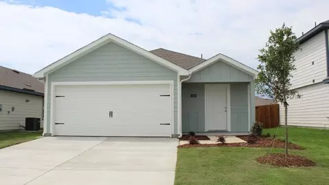 1136 Northfield Dr, Caddo Mills, TX 75135