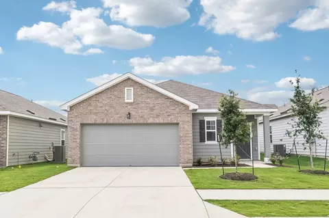 Exterior - 140 Dionicio Loop, Seguin, TX 78155 photo 3 of 8