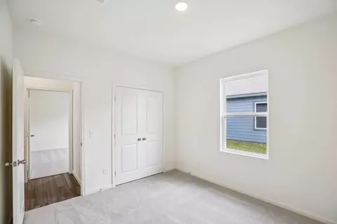 Bedroom - 140 Dionicio Loop, Seguin, TX 78155 photo 4 of 5