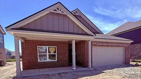 1271 Foxtail Ln, Greenwood, IN 46143