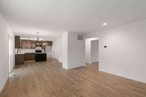 Living - 1 Hazel Ct, Wright City, MO 63390 photo 16 of 18