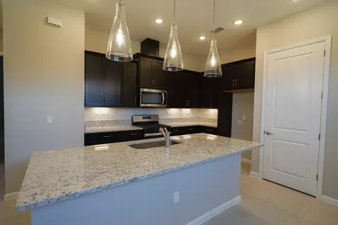 Kitchen - 72 Amberwood Dr, Saint Augustine, FL 32092 photo 2 of 12