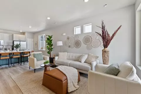5851 Chivington Vw, Colorado Springs, CO 80927