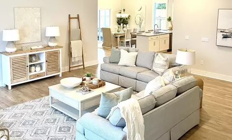 Living - Edens Lane, Hampstead, NC 28443 photo 2 of 5