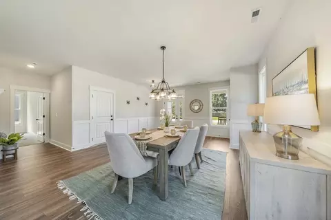 Dining - Edens Lane, Hampstead, NC 28443 photo 2 of 2