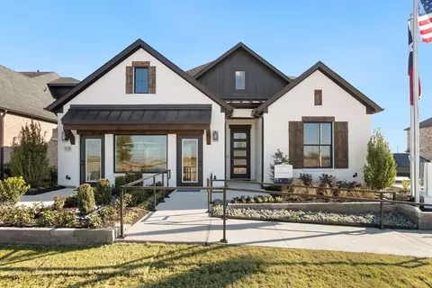 5001 Nesta Dr, Aubrey, TX 76227