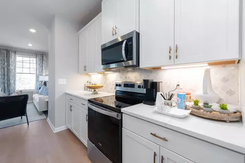 Kitchen - 2770 Bear Claw Pl, Waldorf, MD 20601 photo 3 of 8