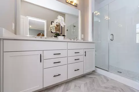 Bath - 2770 Bear Claw Pl, Waldorf, MD 20601 photo 2 of 8