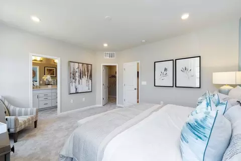 Bedroom - 2770 Bear Claw Pl, Waldorf, MD 20601 photo 2 of 13
