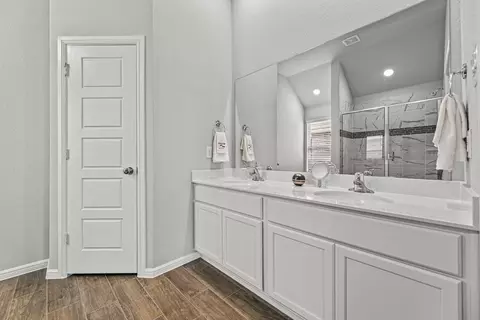 Entry Way - 6517 Adderly Rd, Pilot Point, TX 76258 photo 2 of 5