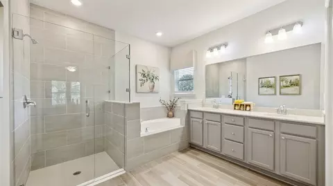 Bath - 140 Platte Ct, Saint Augustine, FL 32092 photo 1 of 4