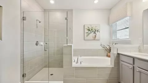 Bath - 140 Platte Ct, Saint Augustine, FL 32092 photo 2 of 4