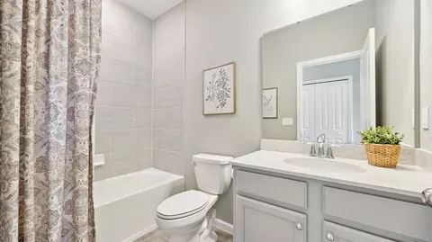 Bath - 140 Platte Ct, Saint Augustine, FL 32092 photo 3 of 4