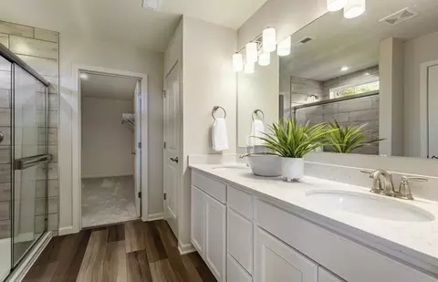 Bath - 2280 Millennium Dr, Lancaster, SC 29720 photo 1 of 2