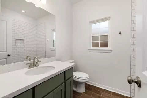 Bath - Undisclosed, Laredo, TX 78046 photo 2 of 6