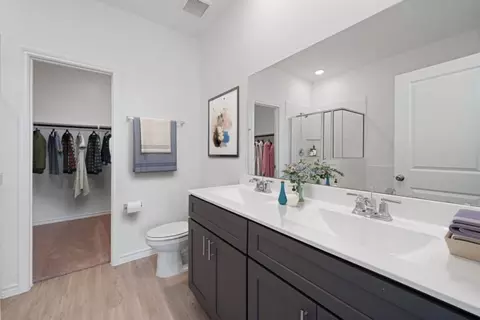 Bath - 16418 Cedarveil Ct, Conroe, TX 77302 photo 1 of 1