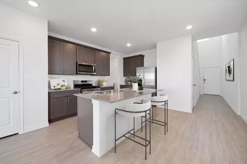 Kitchen - 16418 Cedarveil Ct, Conroe, TX 77302 photo 1 of 2