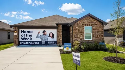 1628 Tin Roof Rd, Krum, TX 76249