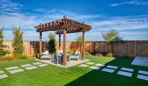 Exterior - 5450 W Harmont Dr, Glendale, AZ 85302 photo 7 of 8