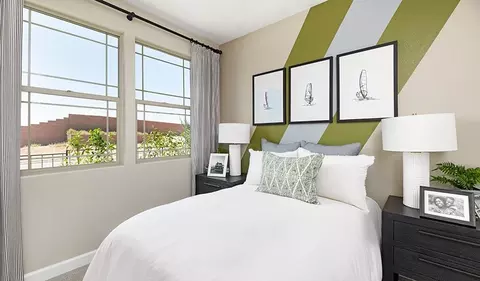 Bedroom - 5450 W Harmont Dr, Glendale, AZ 85302 photo 2 of 4