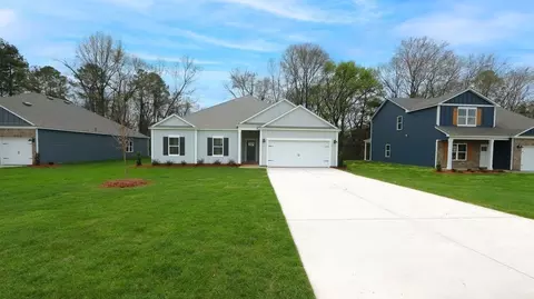 11924 Orchard Dr, Moundville, AL 35474