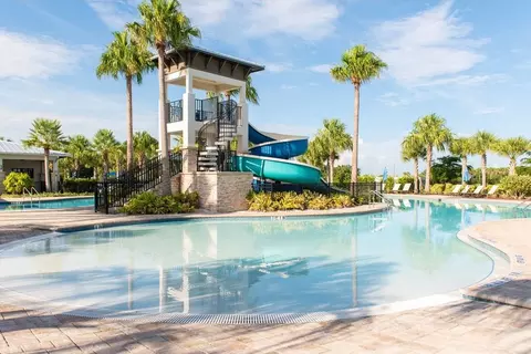 Exterior - 5366 Wolf Creek Dr, Ruskin, FL 33570 photo 7 of 12