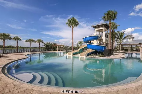Exterior - 5366 Wolf Creek Dr, Ruskin, FL 33570 photo 4 of 12