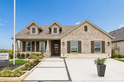 Exterior - 808 Rockcloud Dr, Haslet, TX 76052 photo 5 of 6