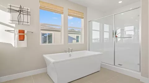 Bath - 26721 Foliage Ln, Valencia, CA 91381 photo 2 of 7