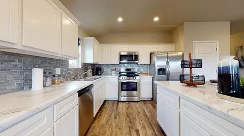 Kitchen - 102 Southfork Dr, Beebe, AR 72012 photo 2 of 4