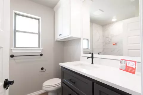 Bath - 8701 Stark St, Arcadia, OK 73007 photo 4 of 11