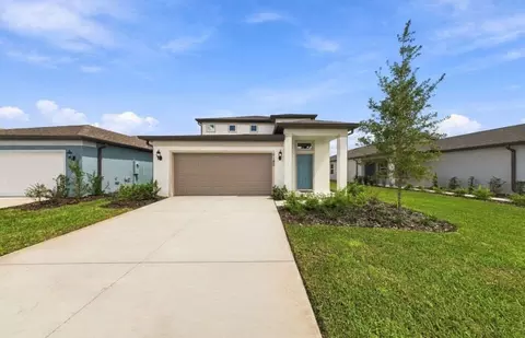 9185 Newmons Pl, Wildwood, FL 34785