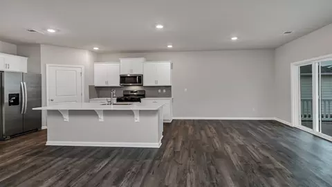 Living - 511 Lancashire Ln, Irmo, SC 29063 photo 2 of 4