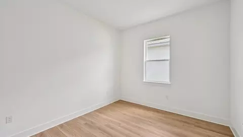 Bedroom - 8308 Golden Beach Ct, Parrish, FL 34219 photo 4 of 13