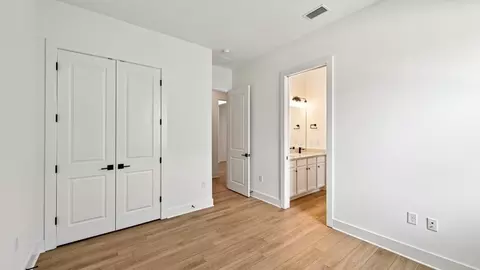 Bedroom - 8308 Golden Beach Ct, Parrish, FL 34219 photo 3 of 13
