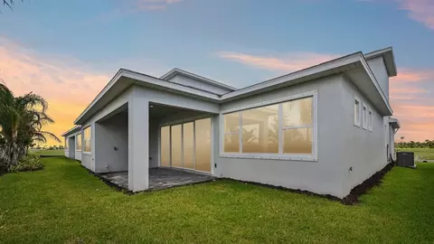 Exterior - 8308 Golden Beach Ct, Parrish, FL 34219 photo 10 of 18