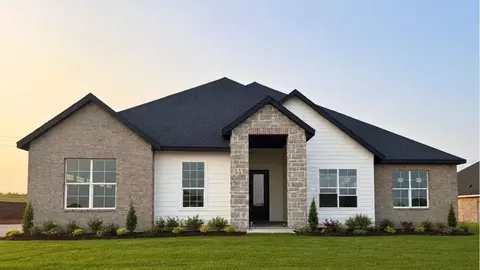 9009 Hidden Meadow Dr, Arcadia, OK 73007