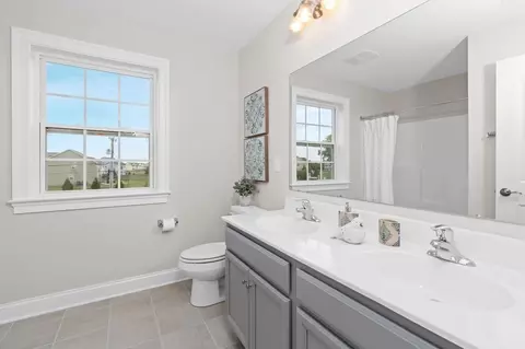 Bath - 31 Summit Dr, Smyrna, DE 19977 photo 1 of 3